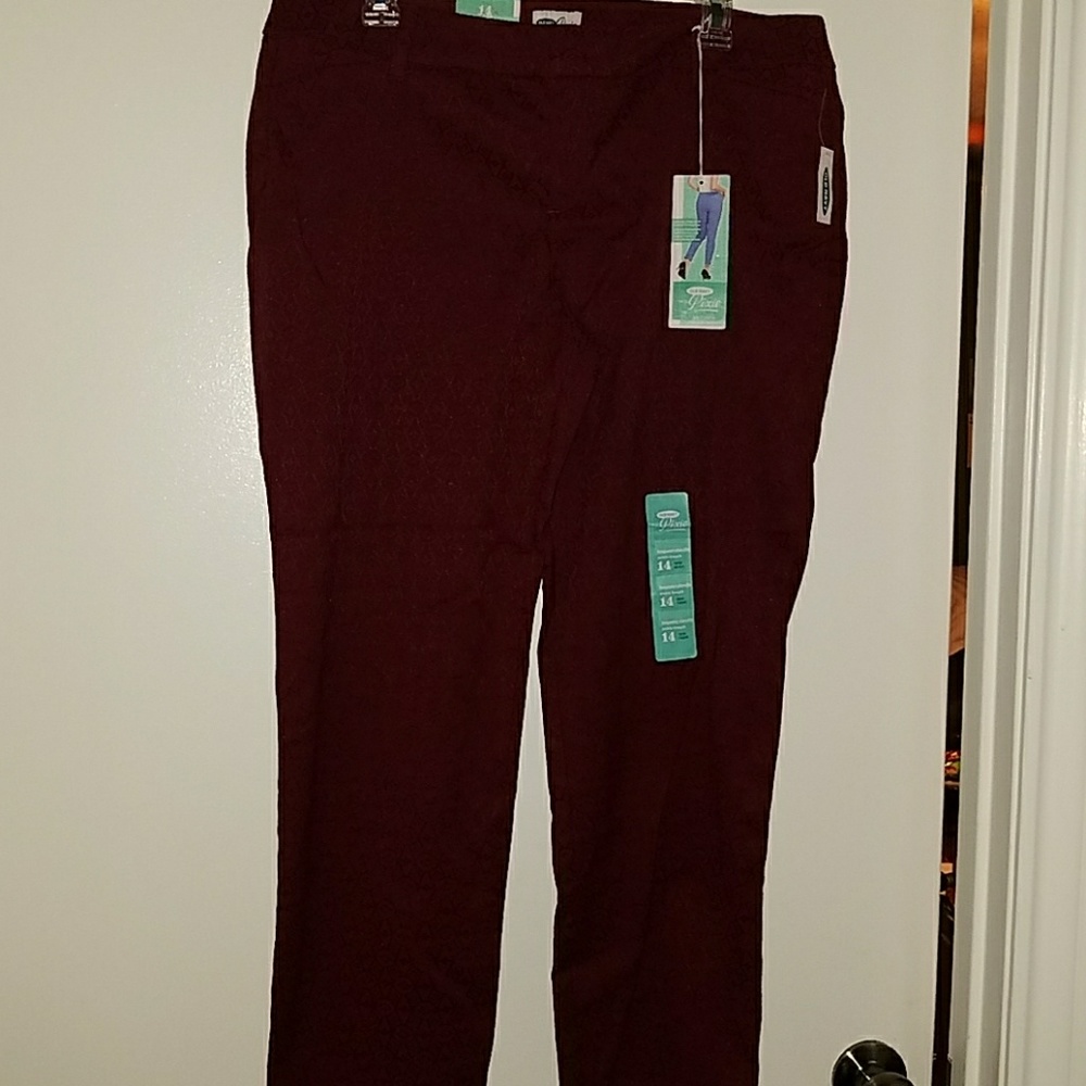 Maroon pixie pants